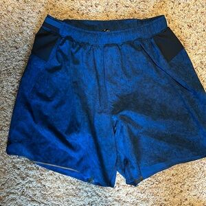 Men’s Lululemon shorts